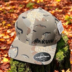 New KUIU flexfit delta camo hat size S/M
